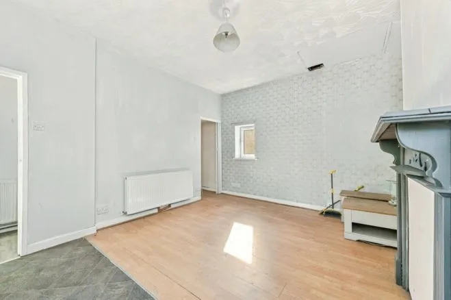 Nab Lane, Birstall, WF17, photo 3