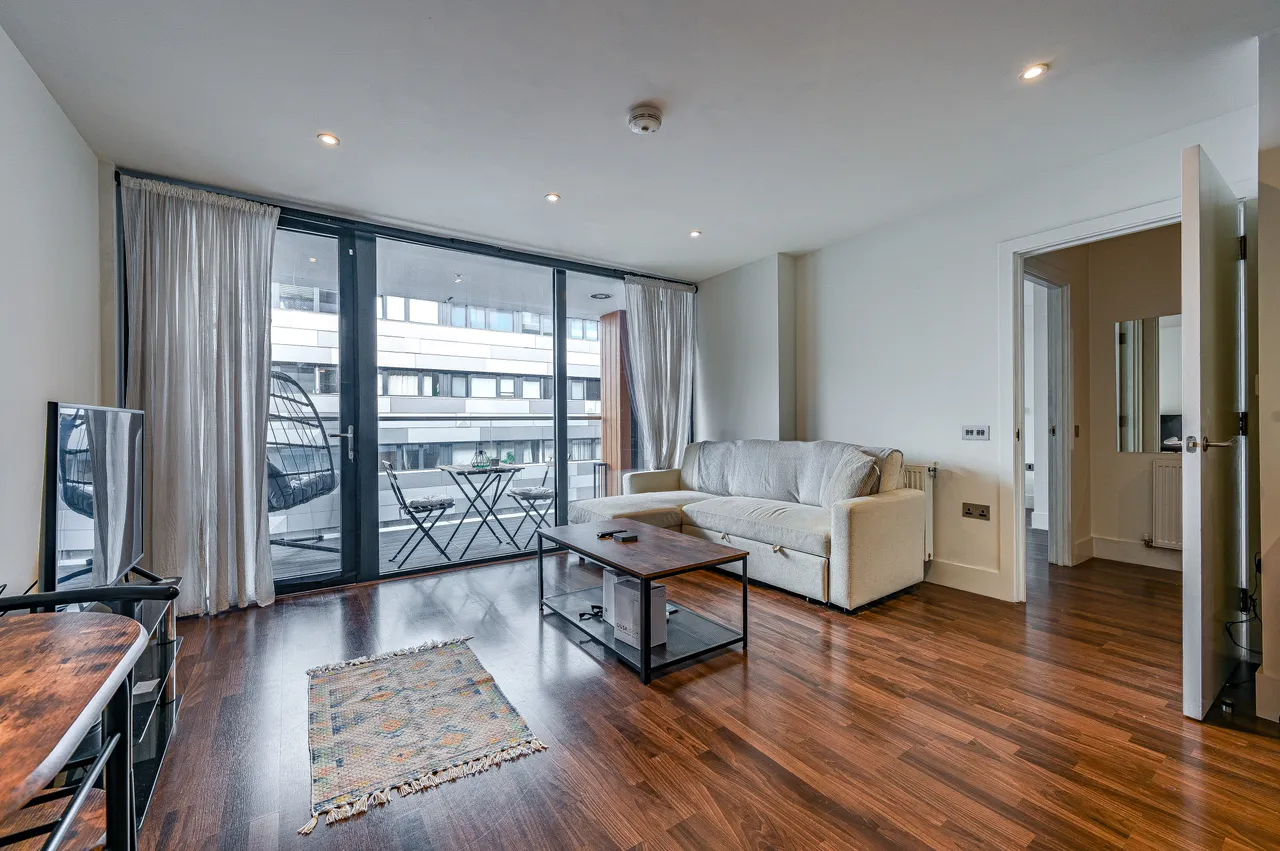 Flat 16, 9 Hazel Lane, London, photo 8