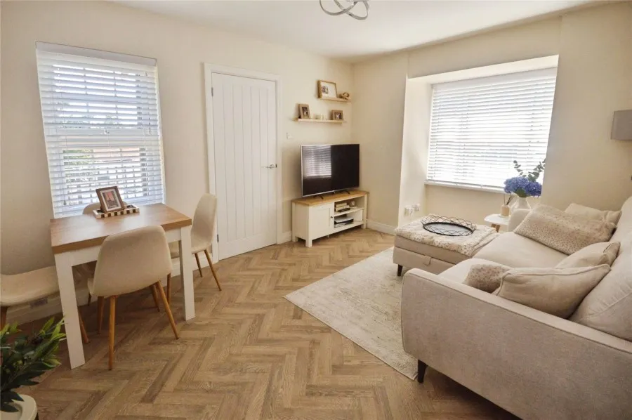 Bungalow Under Offer with 1 bedroom in Cedar Court, Bishops Stortford, CM23, photo 4