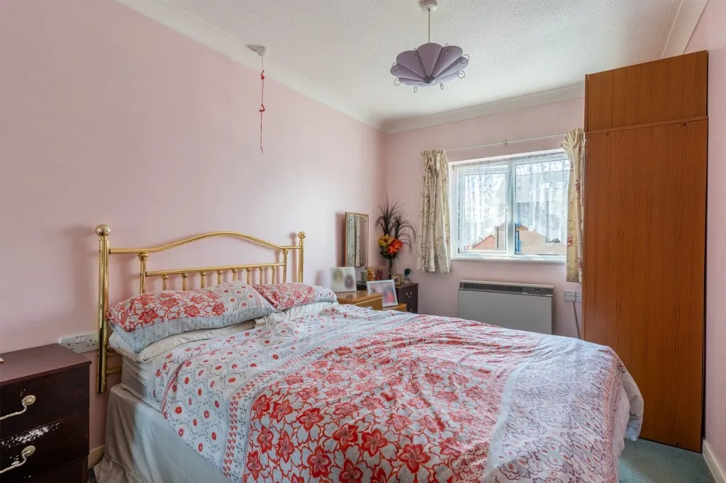 West Street, Gravesend, DA11, photo 4