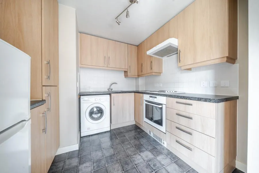 New Bridge Street, Witney, OX28, photo 2