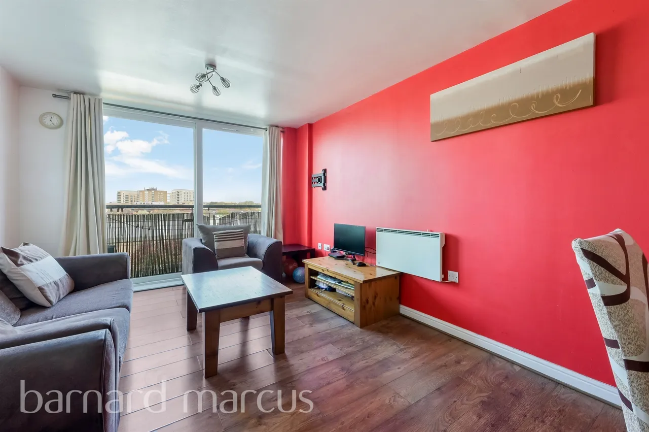 Tilley Road, Feltham, photo 2