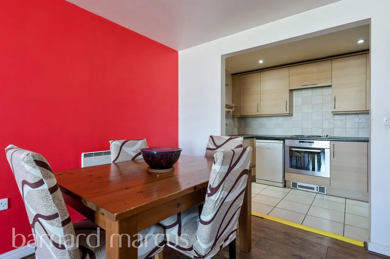 Tilley Road, Feltham, photo 5