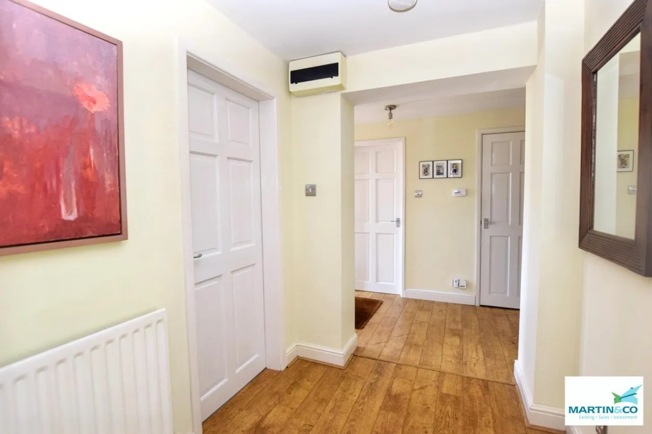 Blenheim Close, Hinckley, photo 4