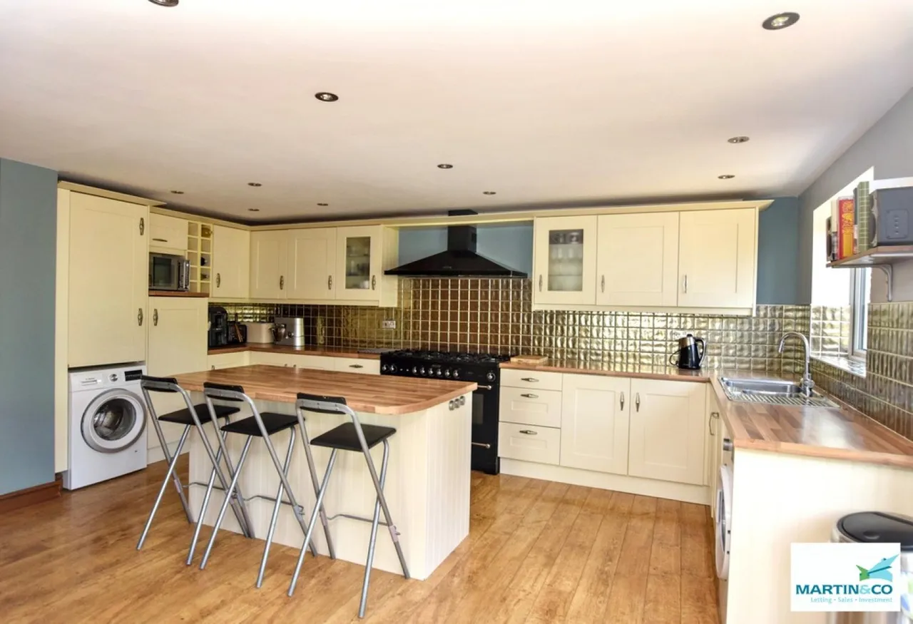 Blenheim Close, Hinckley, photo 5