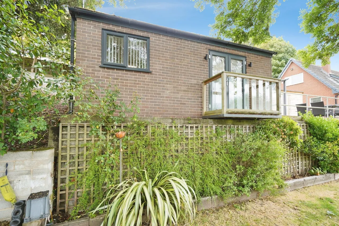 Newton Road, Burton-On-Trent, DE15, photo 42