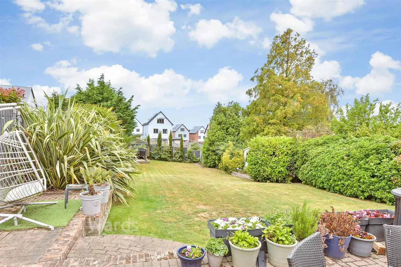 Southsea Avenue, Minster-On-Sea, ME12, photo 20