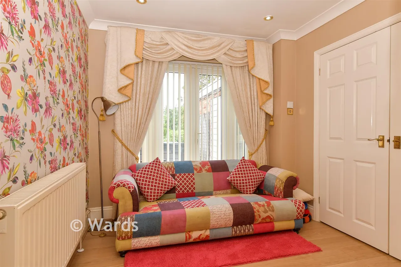 Southsea Avenue, Minster-On-Sea, ME12, photo 9
