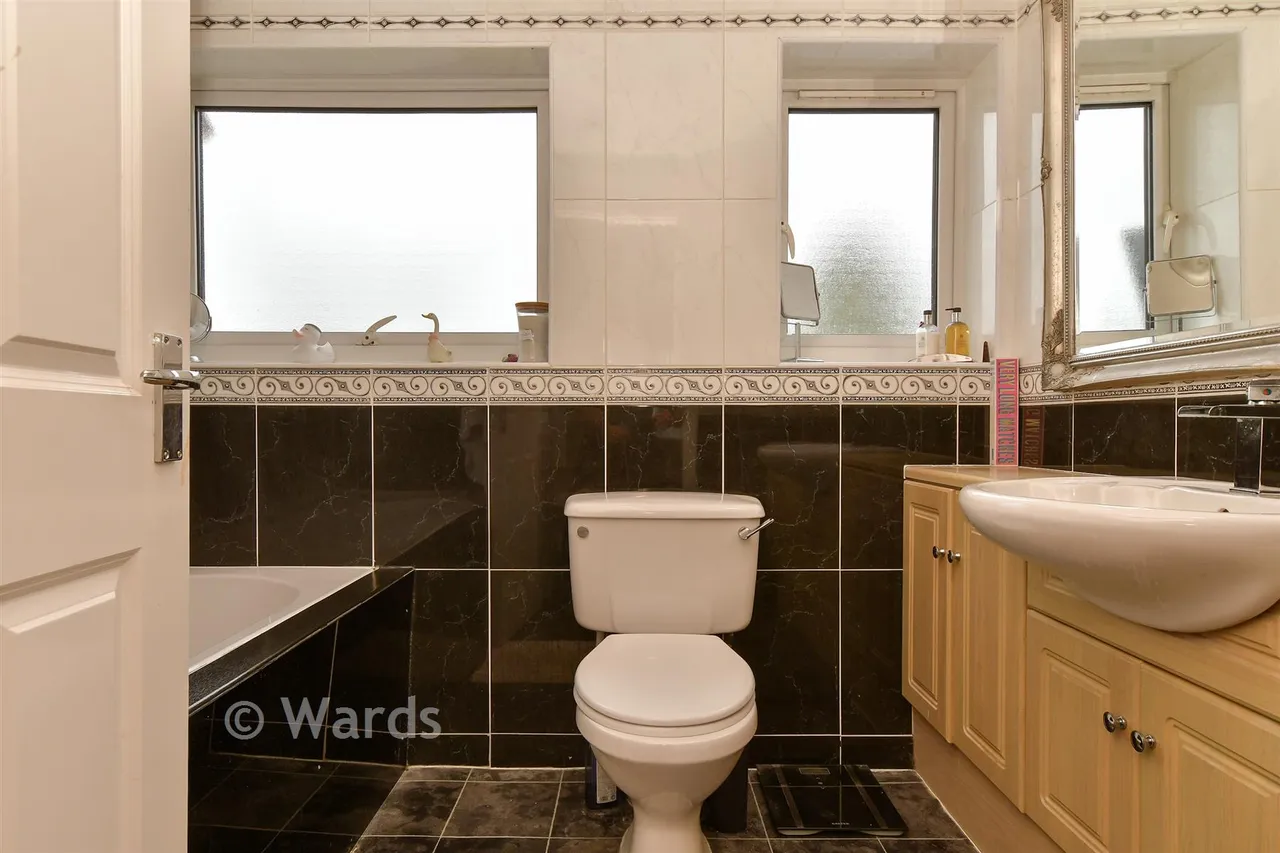 Southsea Avenue, Minster-On-Sea, ME12, photo 14