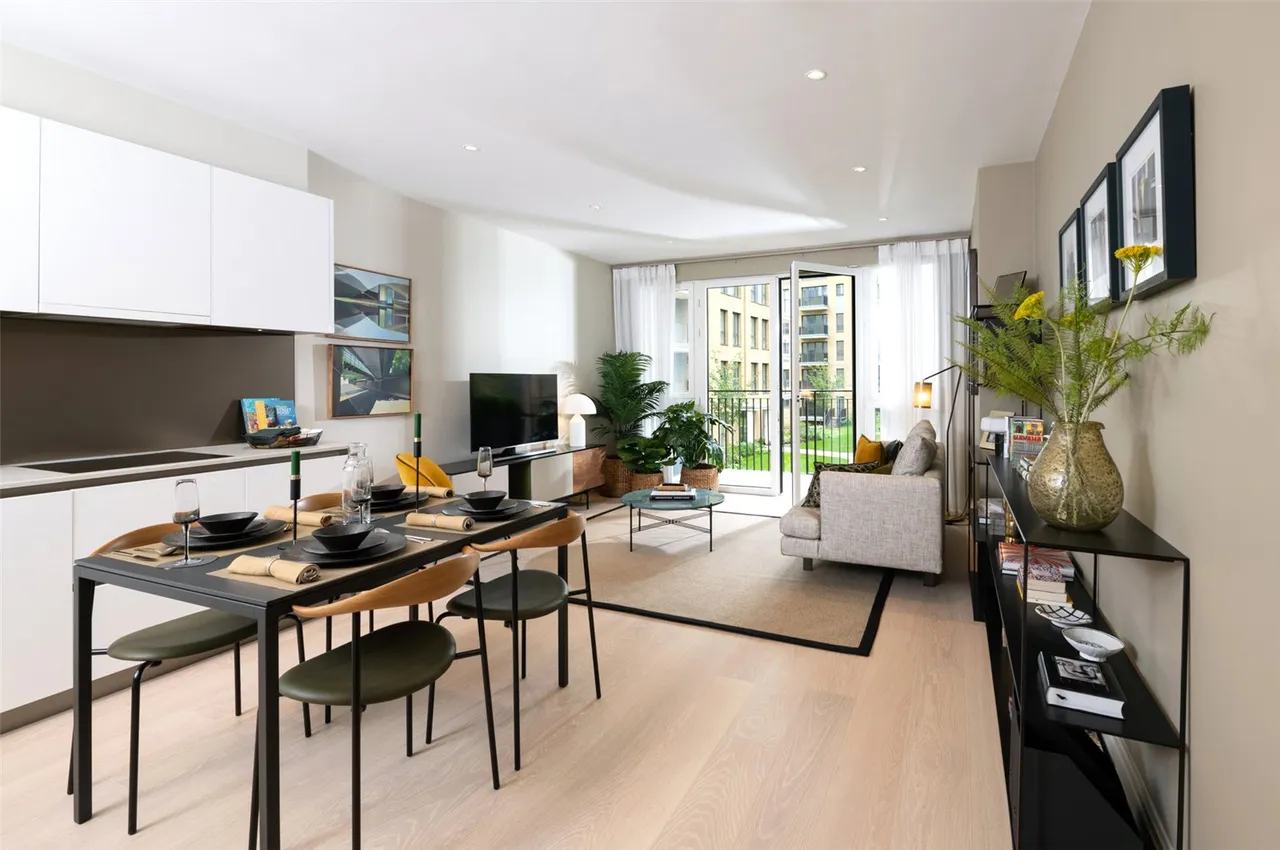 1 bed flat for sale, Broom Road, Teddington, TW11