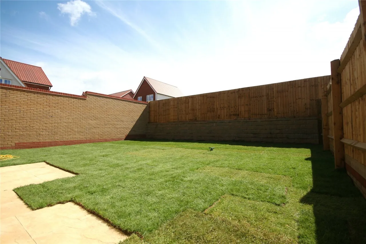 Honeysuckle Avenue, Cheltenham, GL53, photo 15