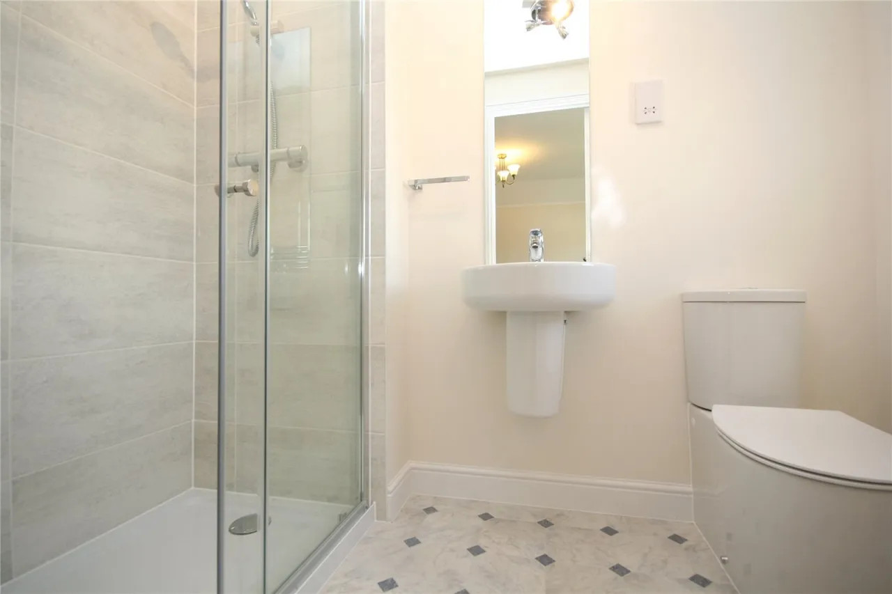 Honeysuckle Avenue, Cheltenham, GL53, photo 4