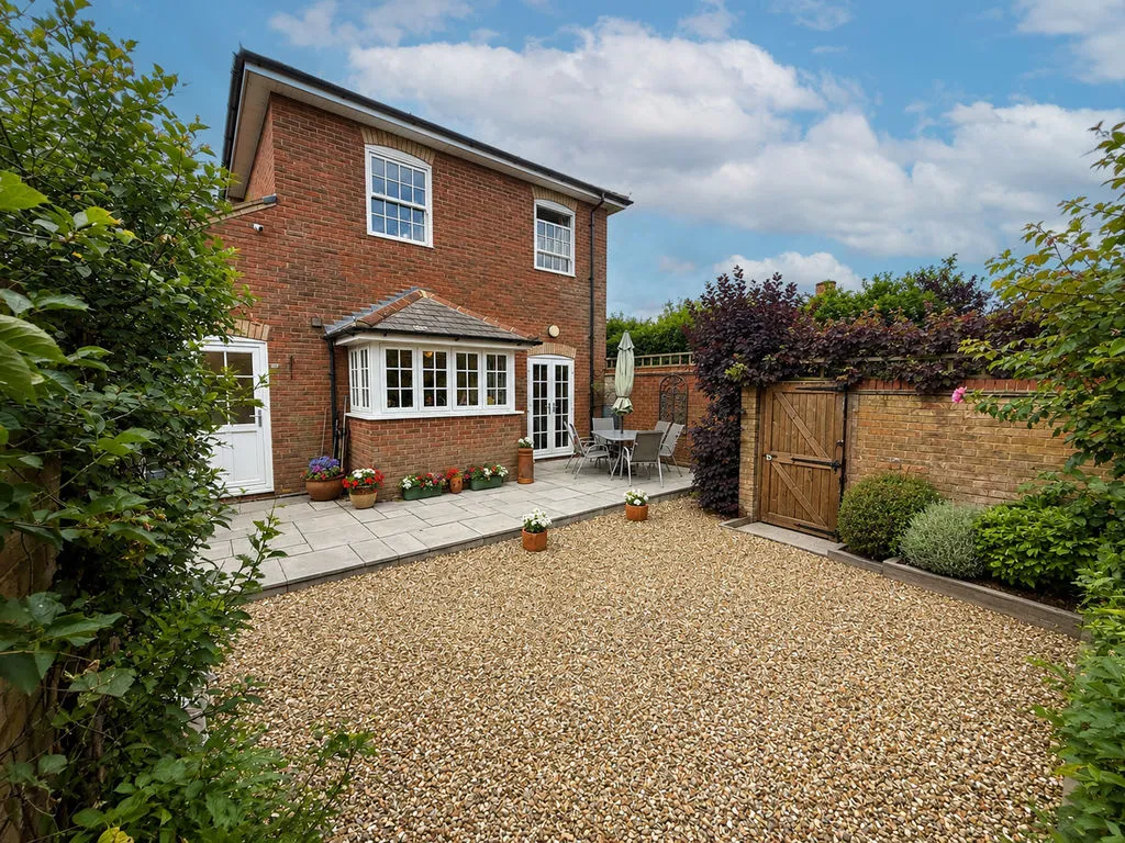 4 bed house for sale, Chapel Square, Stewkley, LU7
