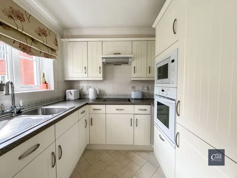 Chester Road, Streetly, B74, photo 6