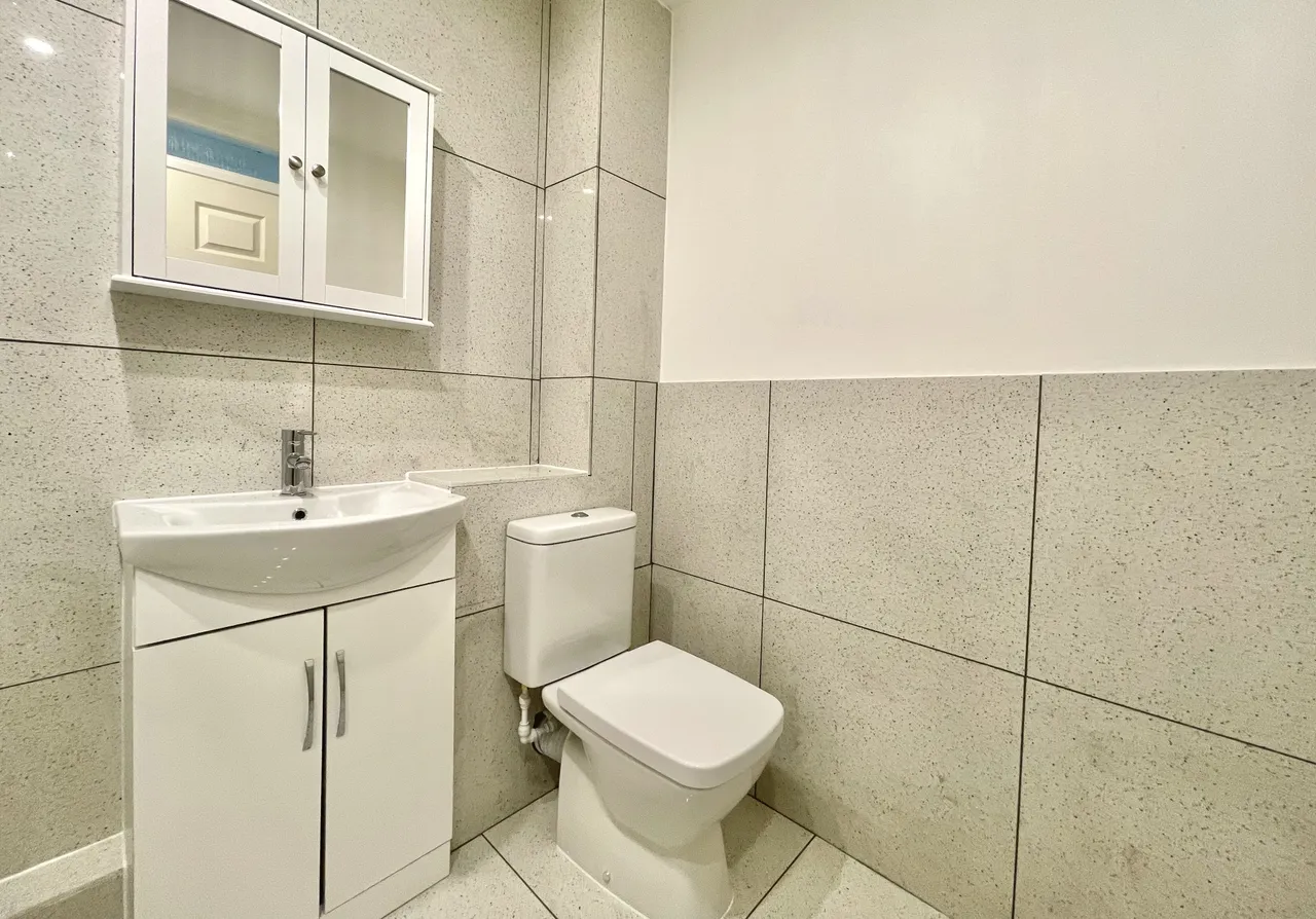 Lower Furney Close, High Wycombe, HP13, photo 6
