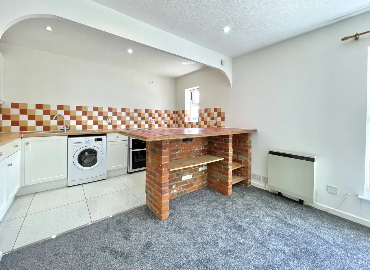 Lower Furney Close, High Wycombe, HP13, photo 2