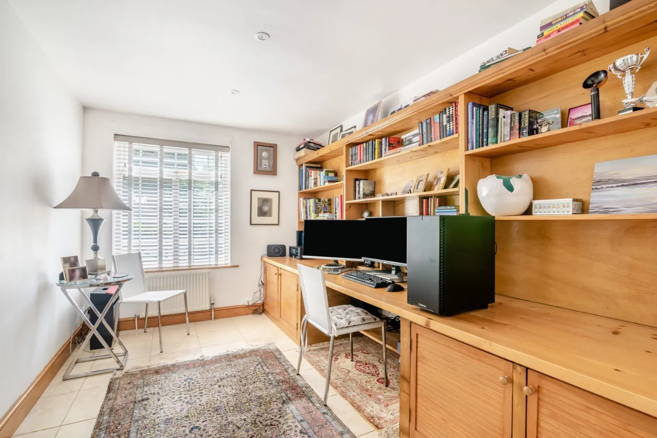 St. Marys Road, Hayling Island, Hampshire, PO11 9DB, photo 7