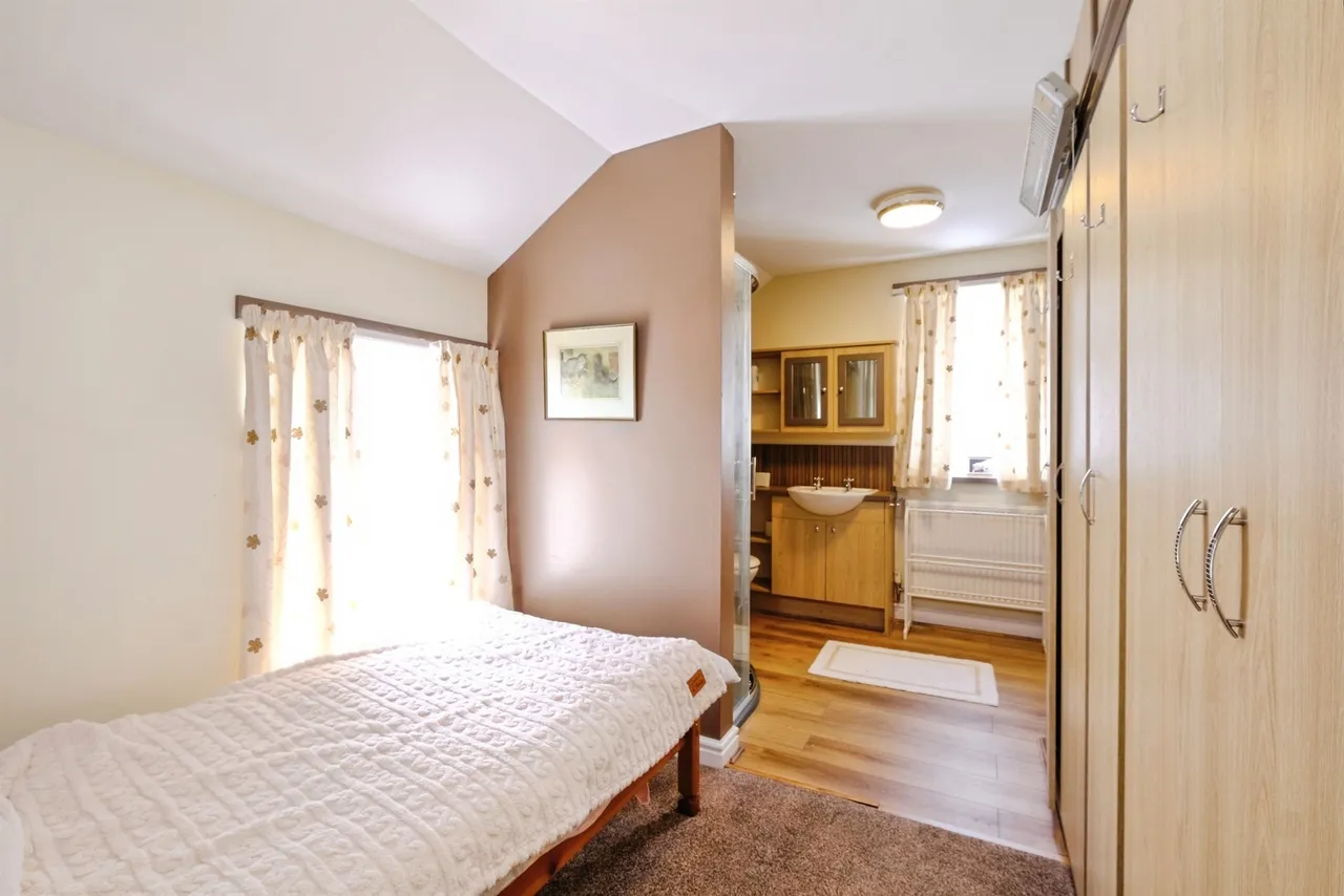 Somerset Terrace, Ebbw Vale, NP23, photo 10