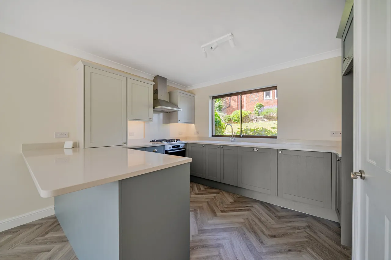 Lythe Hill Park, Haslemere, GU27, photo 2