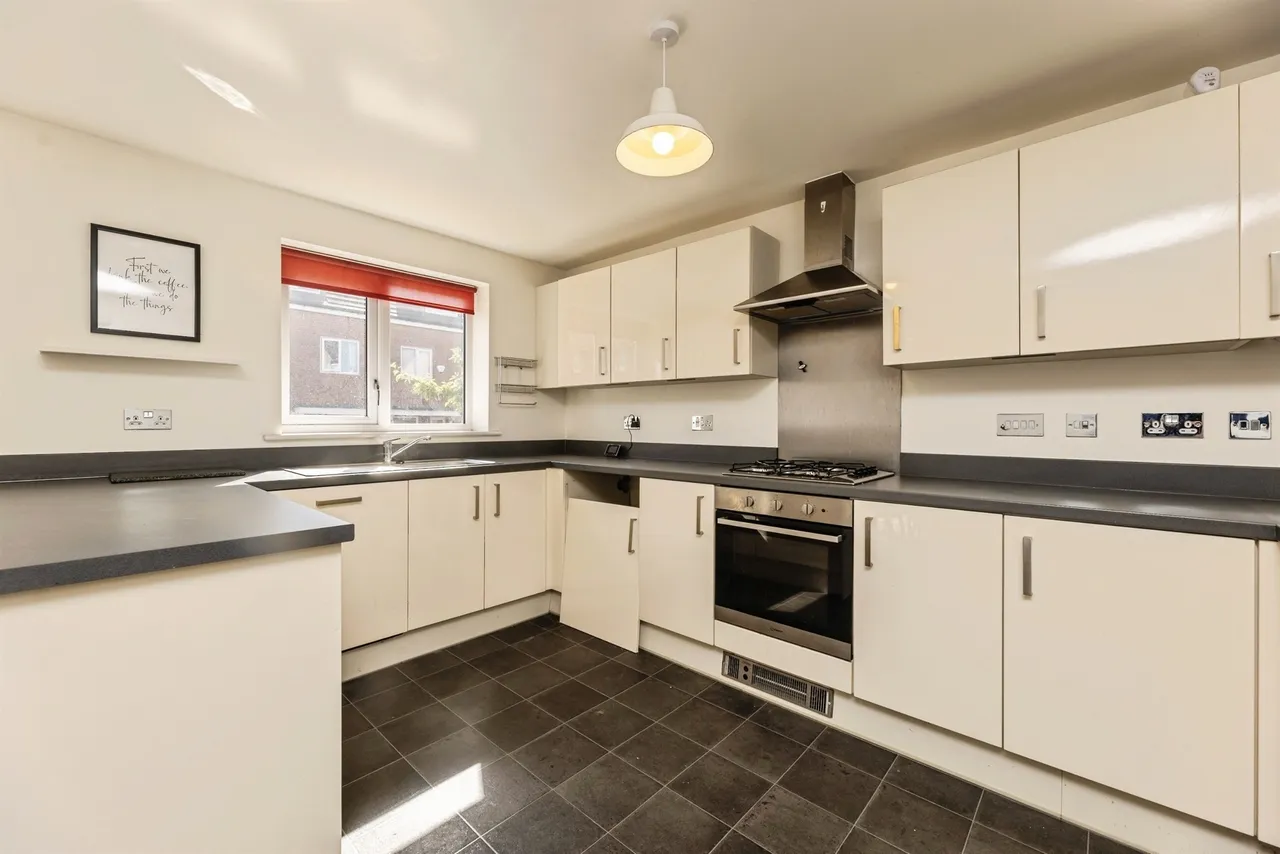 Stope Avenue, Kinsley, Pontefract, photo 2