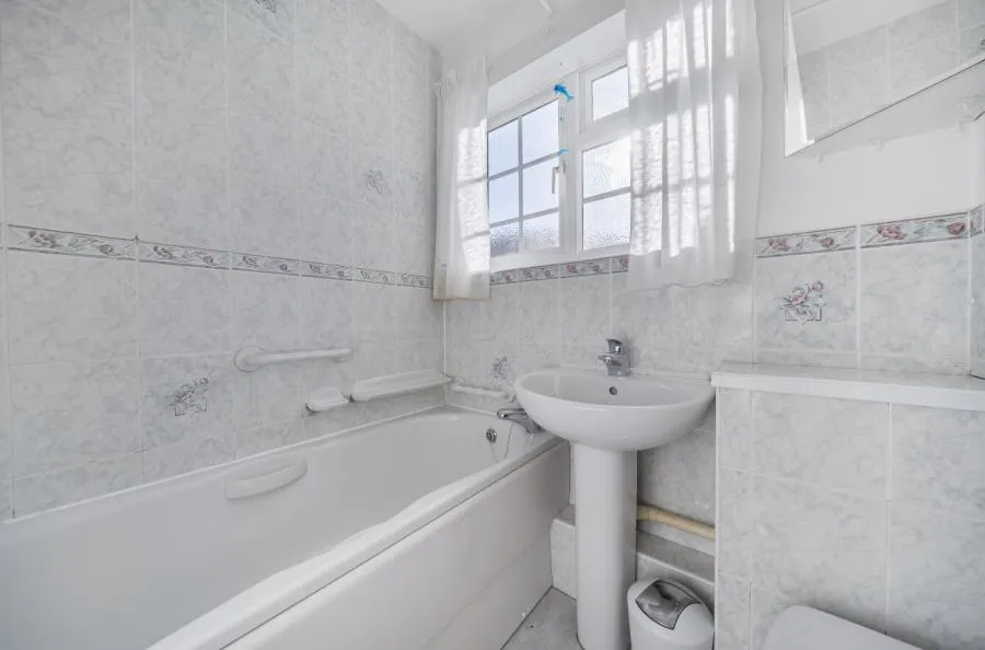 Woosehill Lane, Wokingham, RG41, photo 10