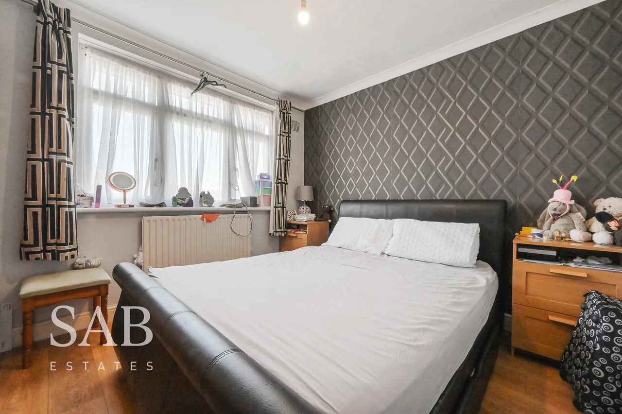 Penn Close, Greenford, UB6, photo 7