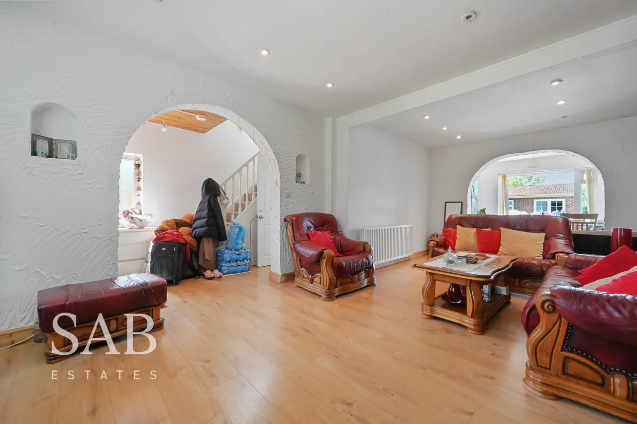 Penn Close, Greenford, UB6, photo 4