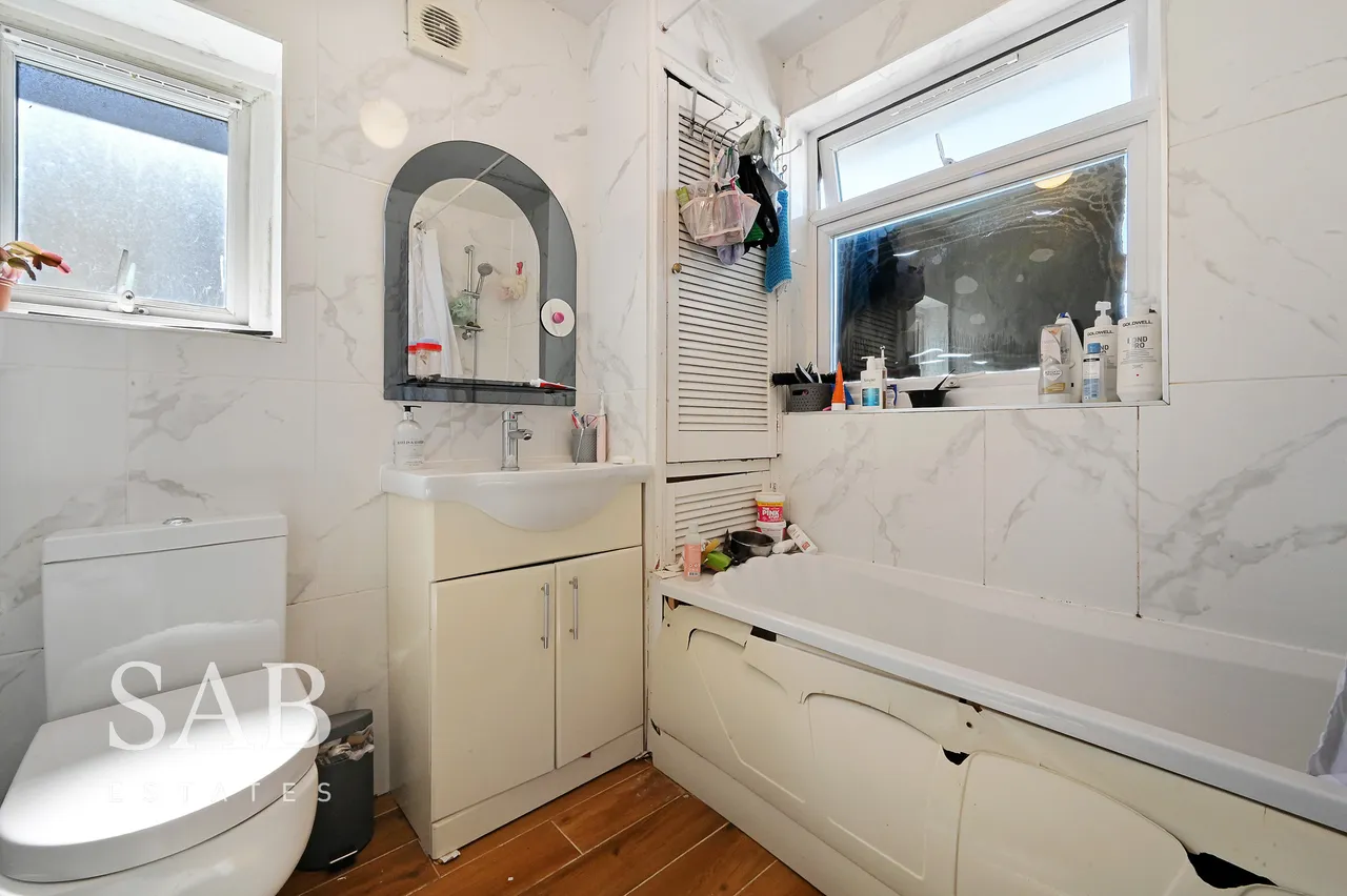 Penn Close, Greenford, UB6, photo 9