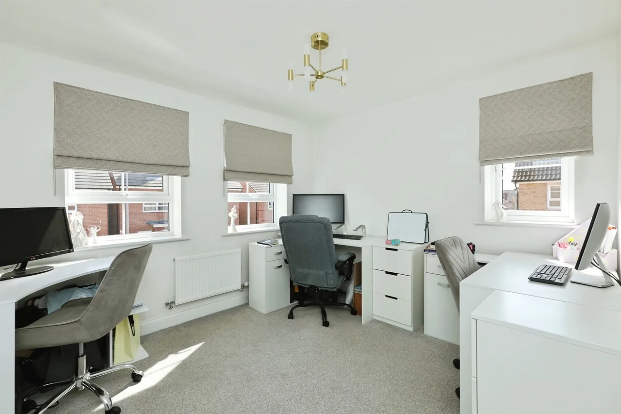 Brimstone Way, Worksop, photo 11