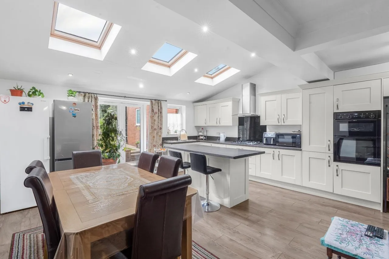 Kingswood Drive, Roundhay, Leeds, photo 6