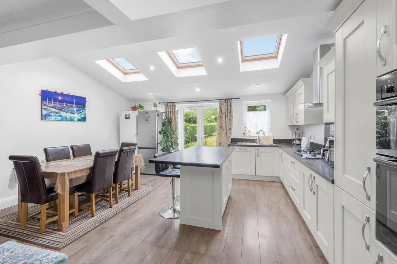 Kingswood Drive, Roundhay, Leeds, photo 10