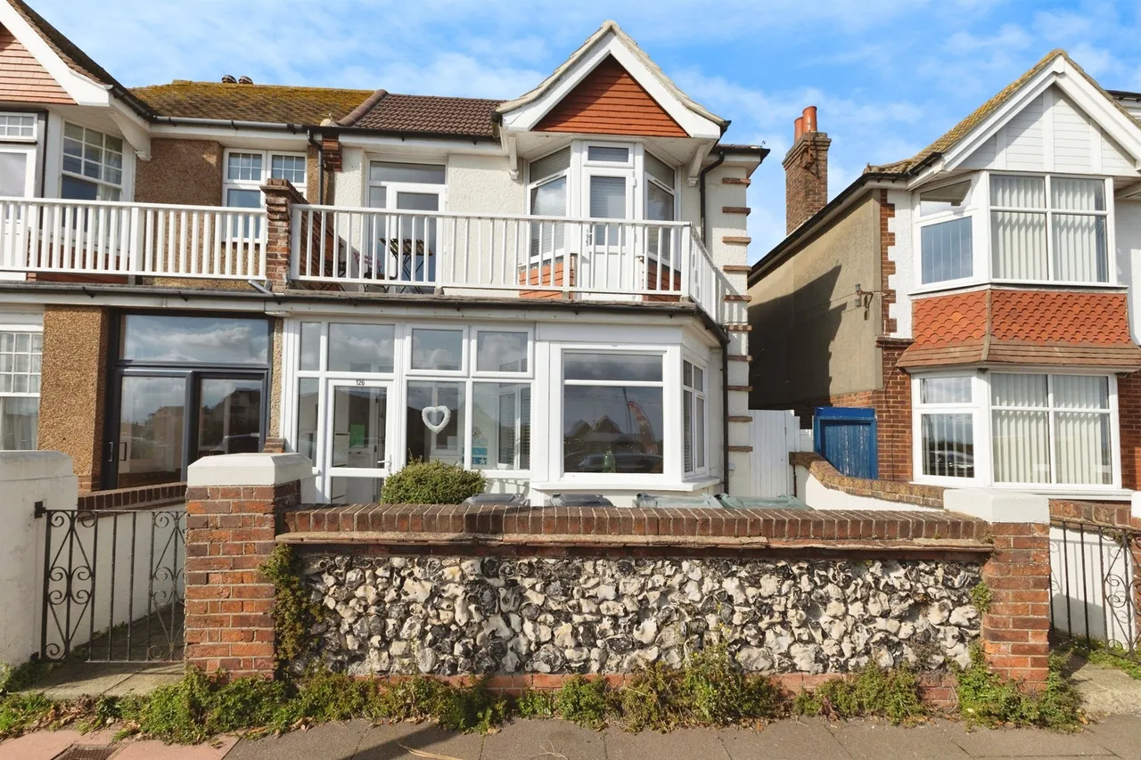 Royal Parade, Eastbourne, photo 2