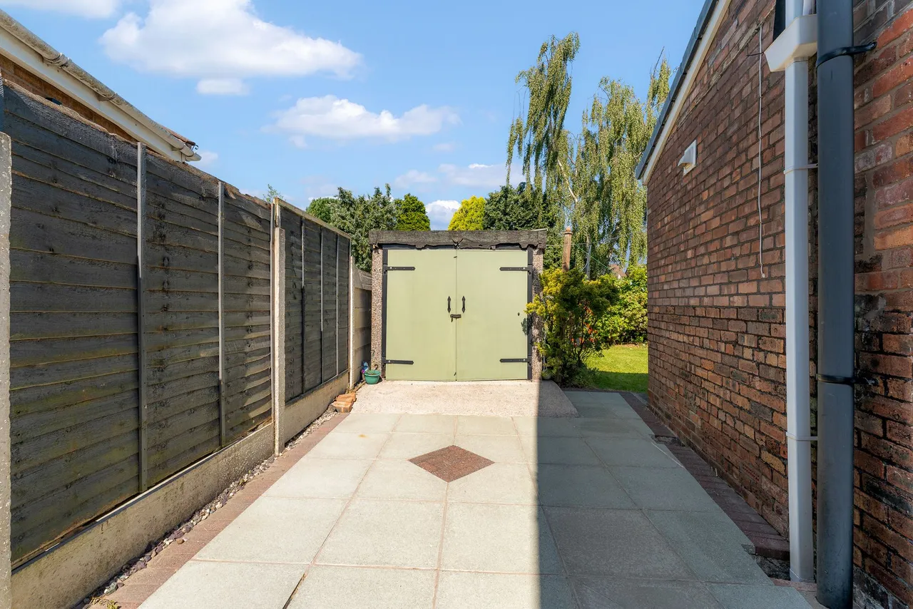 Claremont Drive, Widnes, Widnes, WA8 9LX, photo 21