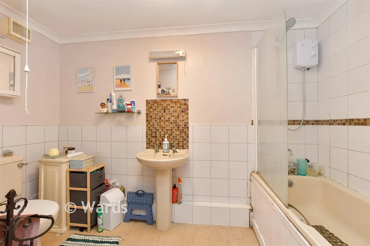 South Road, Faversham, ME13, photo 9