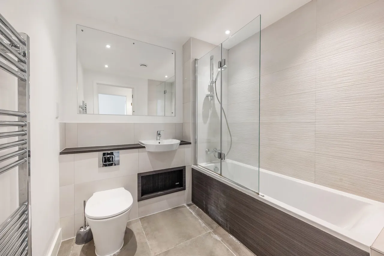 Flat 31, Moore House, HARROW, photo 8
