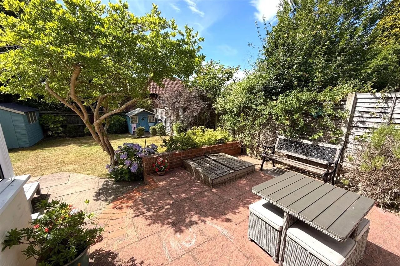 Broadley Green, Windlesham, Surrey, GU20 6AL, photo 11