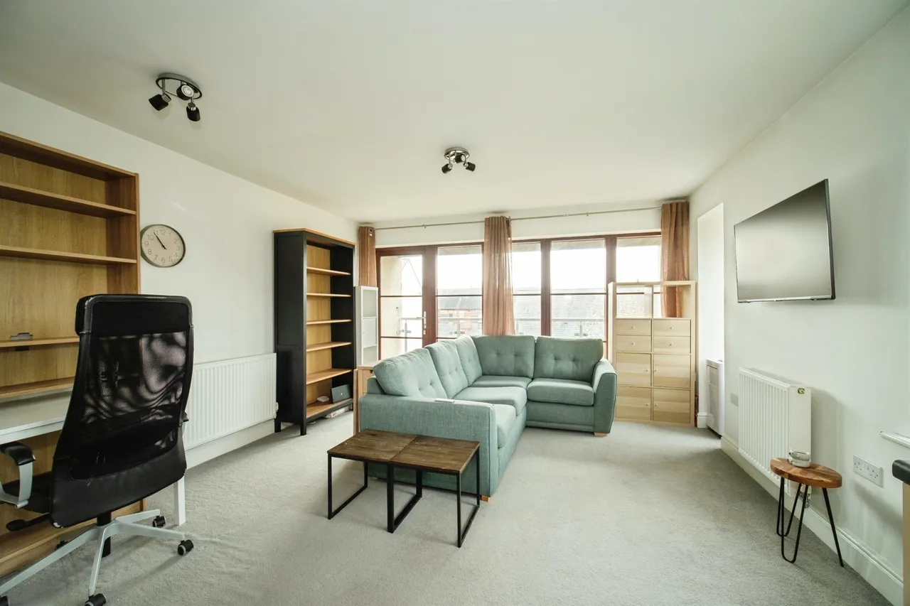 Northbrook Crescent, Basingstoke, photo 6