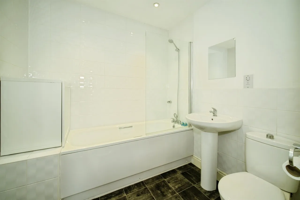 Northbrook Crescent, Basingstoke, photo 10