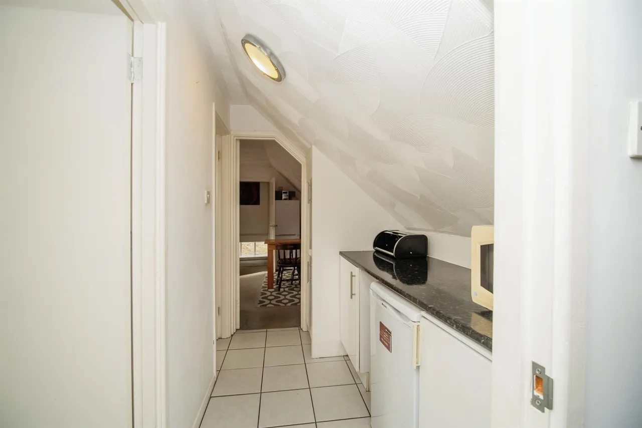High Street, Fordington, DT1, photo 7