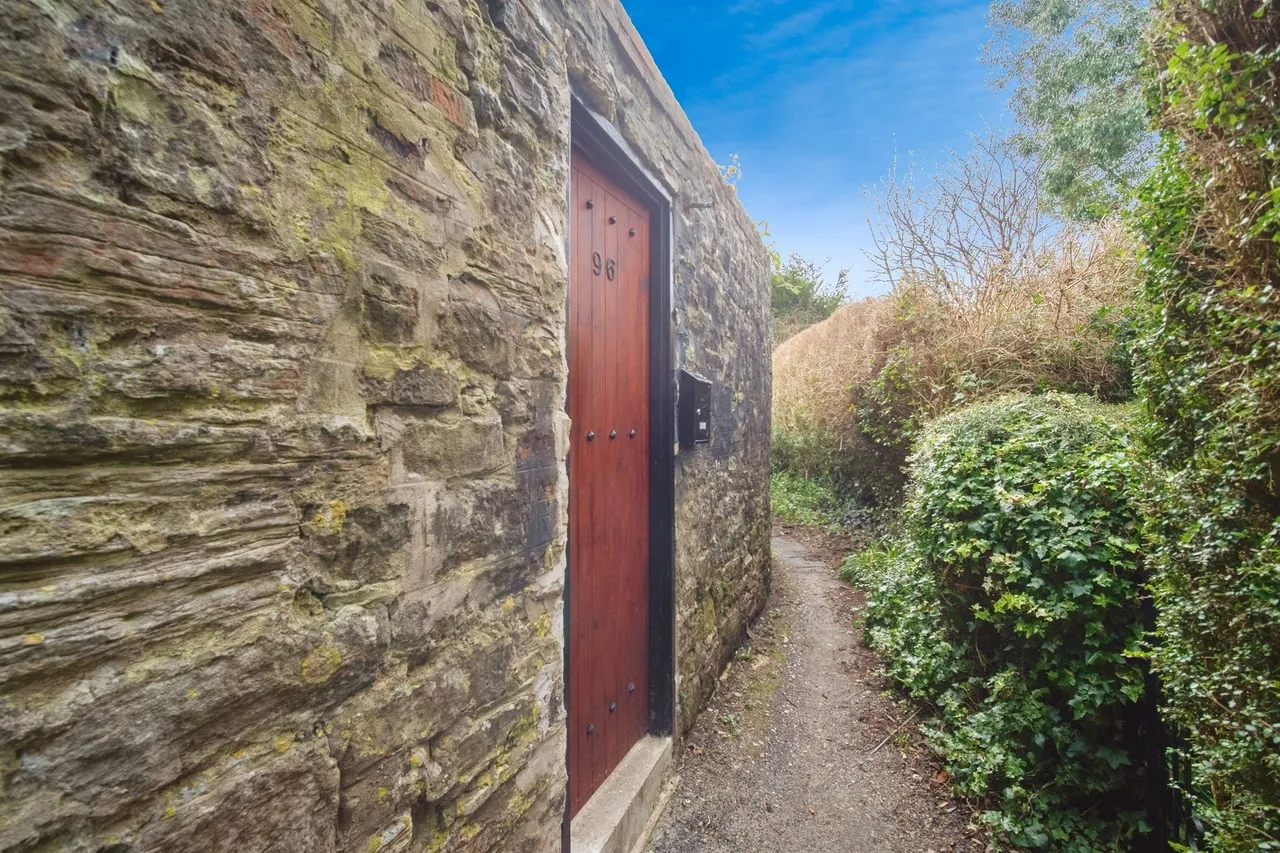 High Street, Fordington, DT1, photo 4