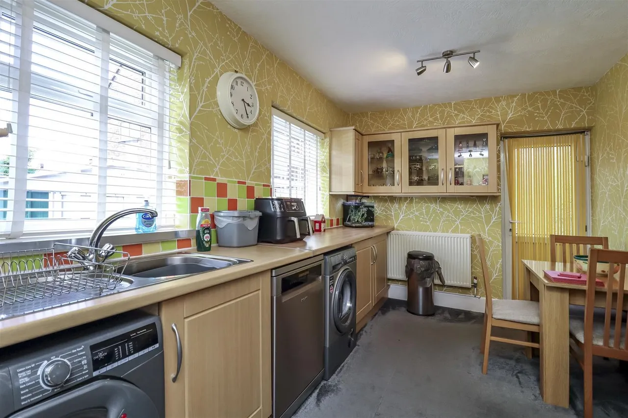 Branson Walk, Timperley, Cheshire WA15 7DT, photo 4