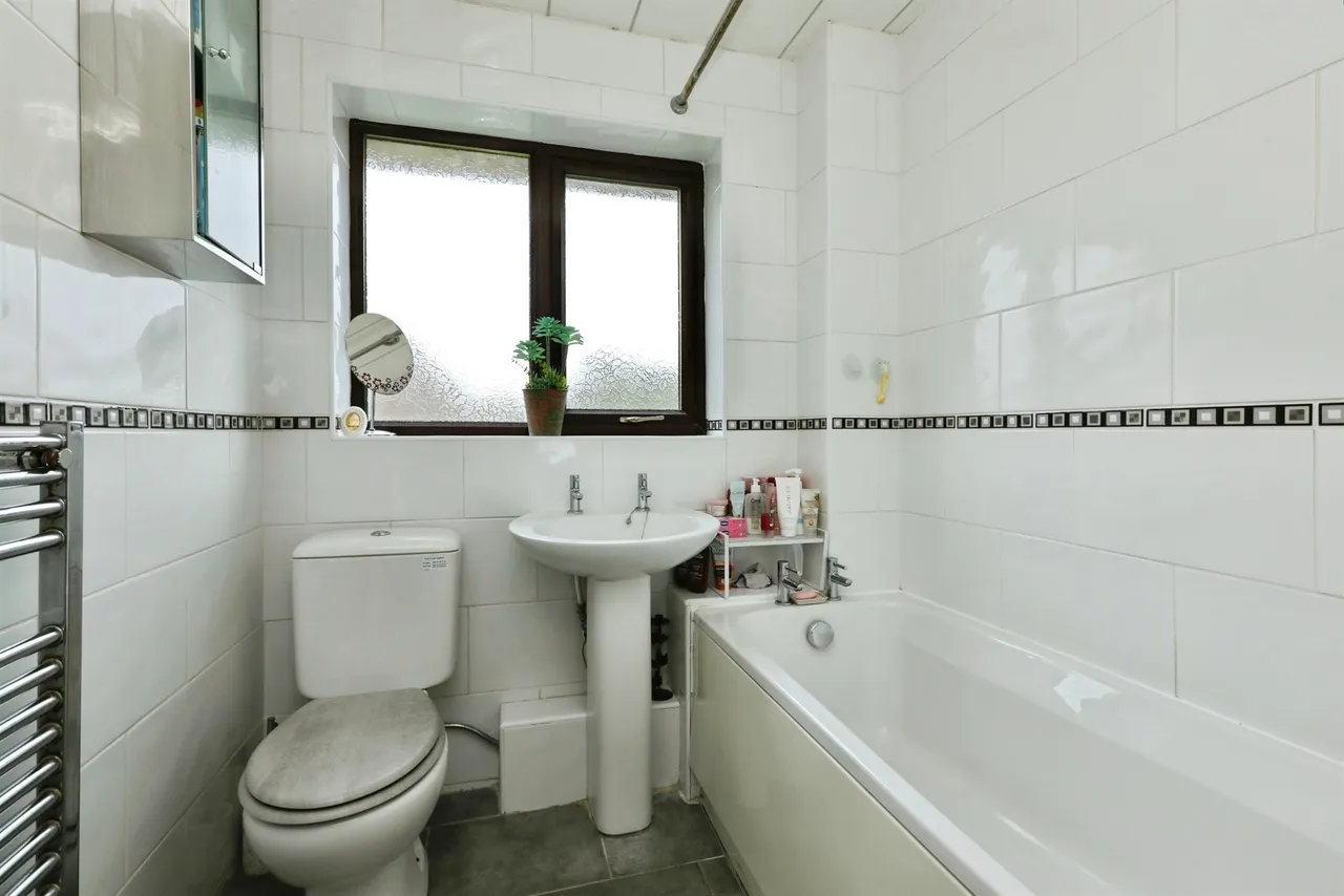 Roydfield Drive, Waterthorpe, S20, photo 10