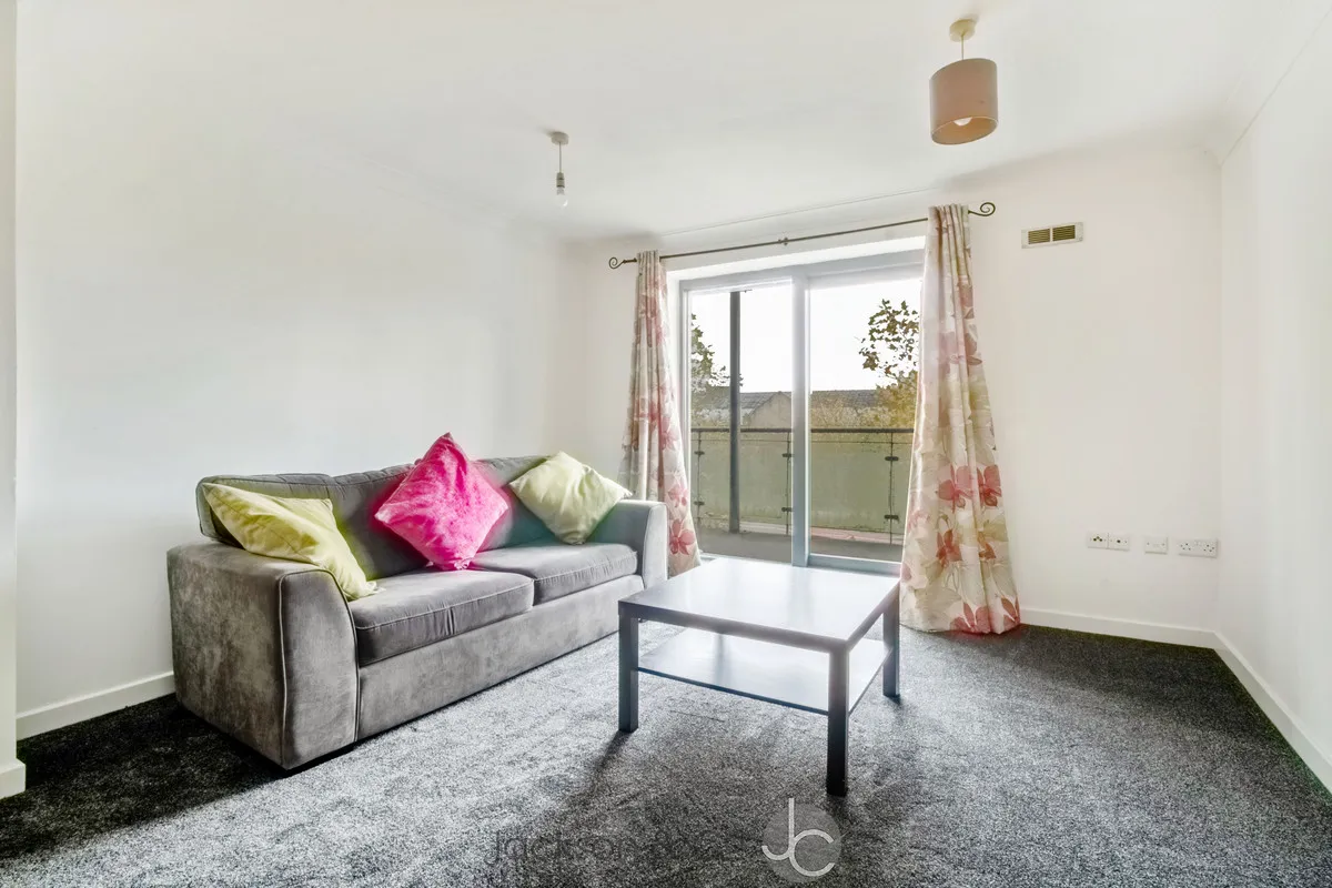 Quayside Drive, Colchester, Essex, CO2 8GQ, photo 2