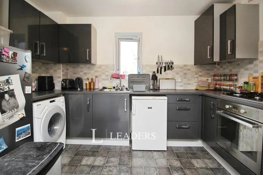 Millward Drive, Bletchley, MK2, photo 5