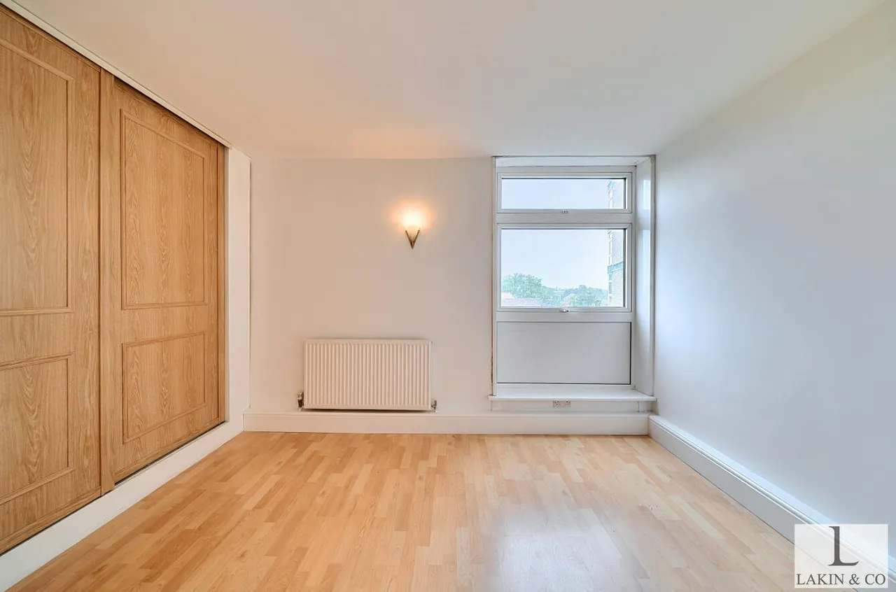 Oxford Road, Denham, UB9 4AA, photo 7
