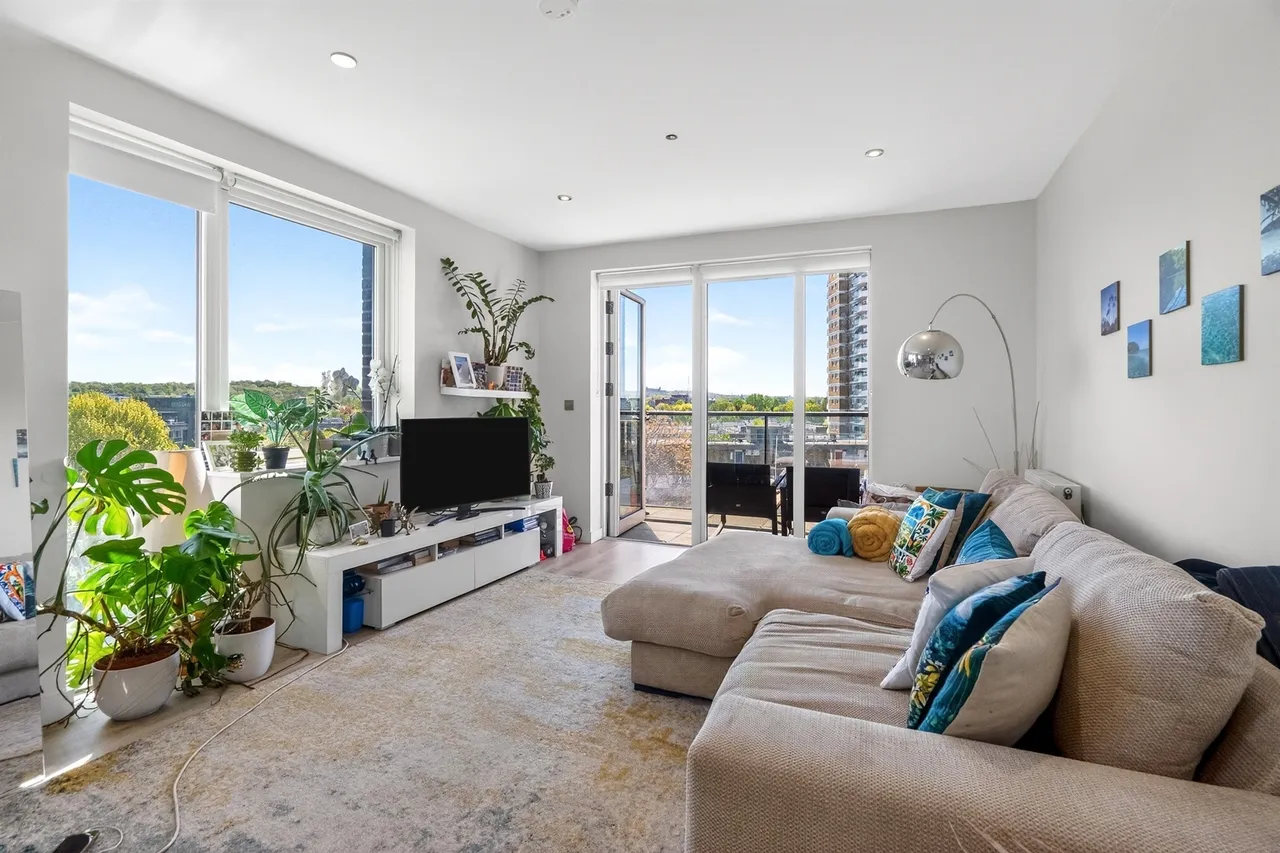 1 bed flat for sale — Meeting House Lane, London