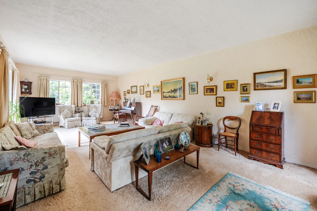 Lower Road, Leatherhead, KT22, photo 4