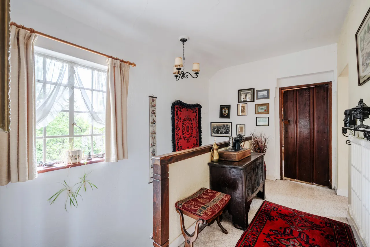 Lower Road, Leatherhead, KT22, photo 8