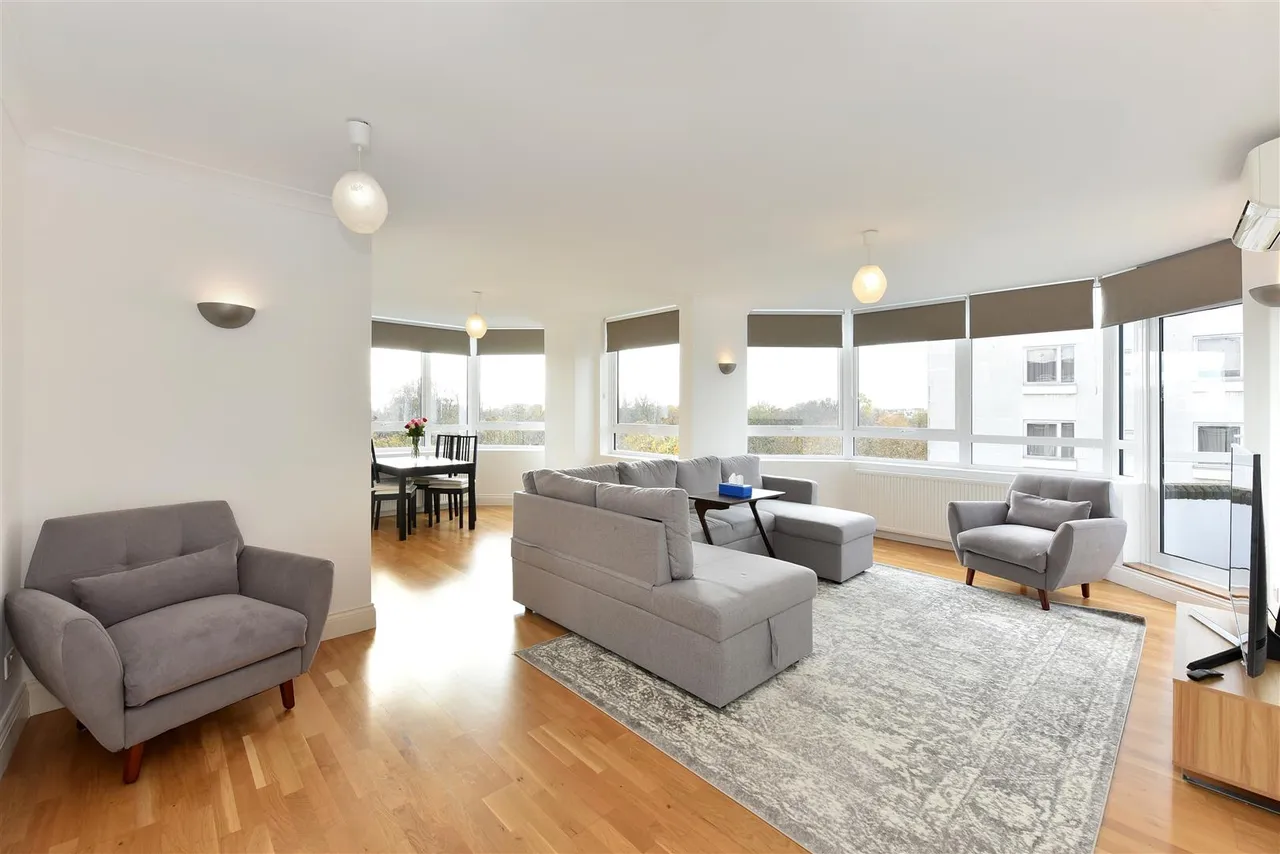 2 bed property for sale, Stunning Views Over The Park, Hyde Park Towers, W2