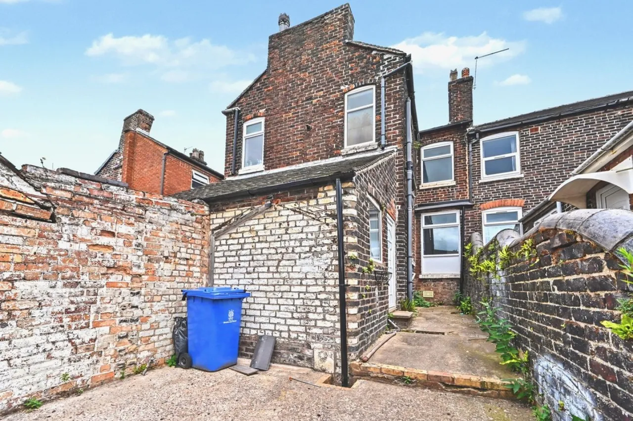 Riley Street North, Burslem, Stoke-on-Trent, photo 12